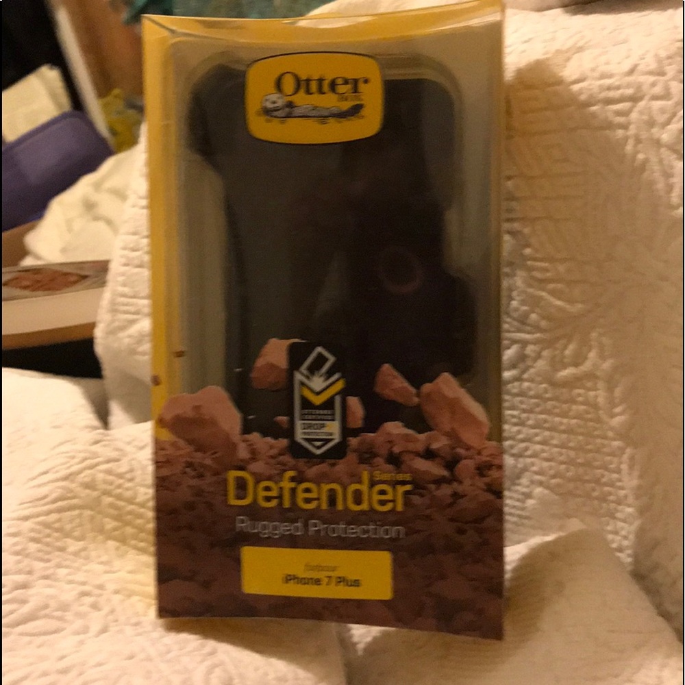 “iPhone 7 Plus Otter” Defender Series